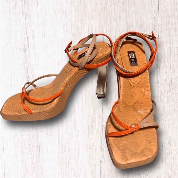 Lace up  clear heels - Picture 1 of 6